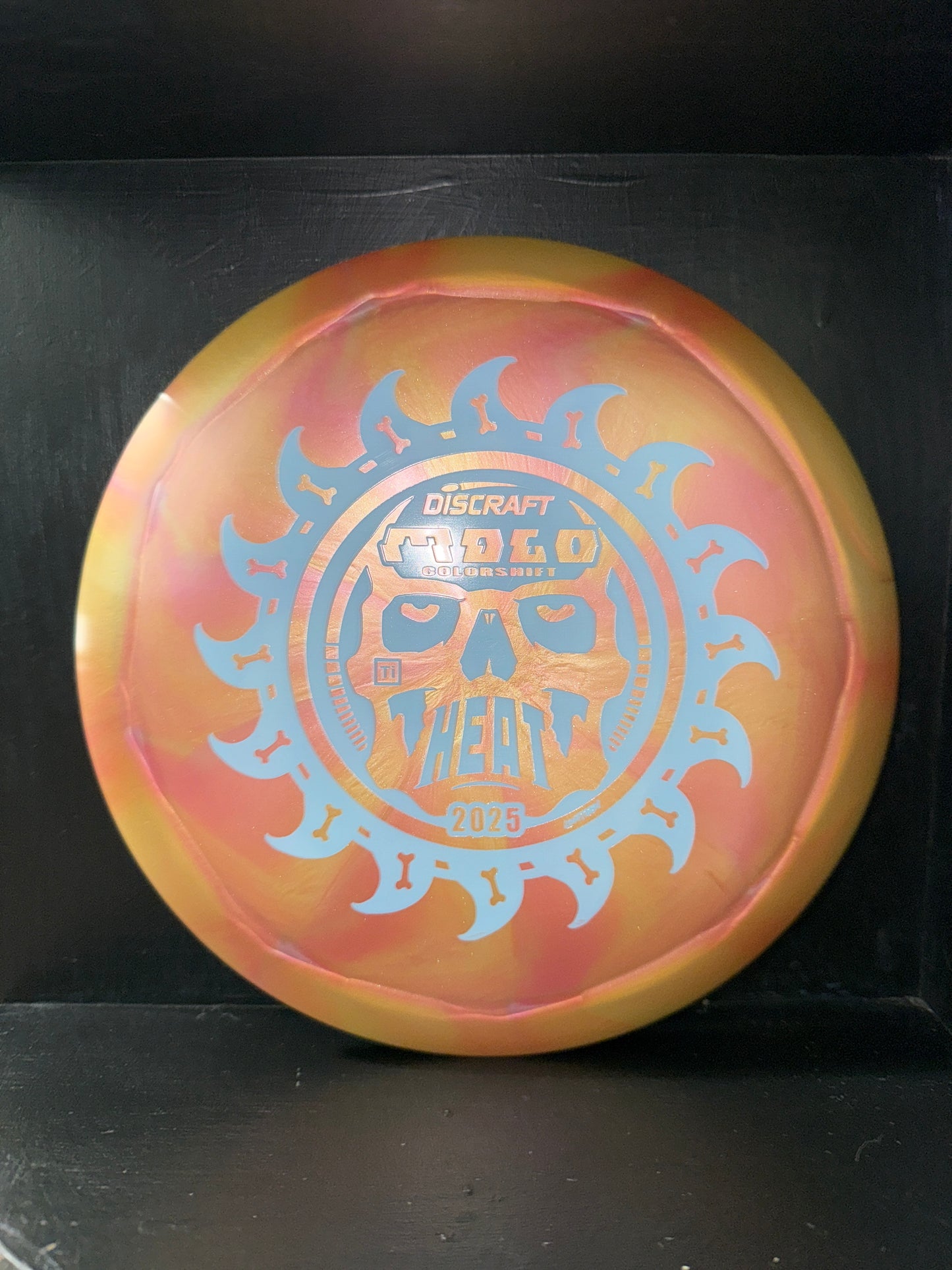 Unthrown Discraft Colorshift Ti Heat 173-174g